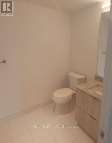 Photo du bâtiment - 395 Bloor St E