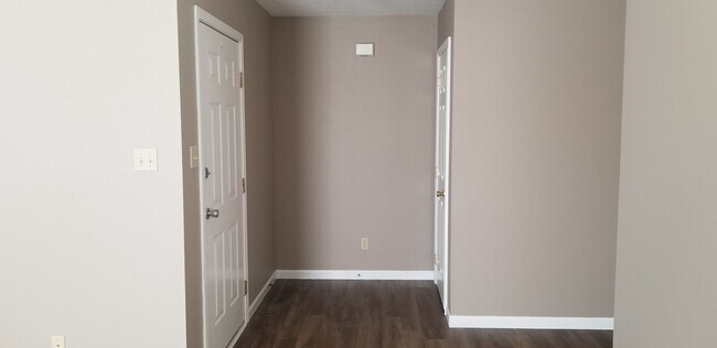 Foto del edificio - Maryville 37804 - 3 bedroom, 2 Bath Home , 2 car garage - Contact Donna Bailey (865) 389-6590
