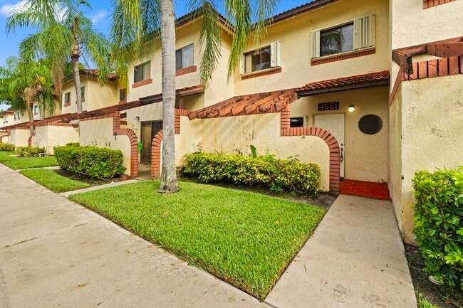 Building Photo - 4651 NW 90th Ave