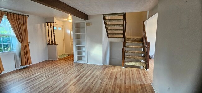 Entry and Living Room - 307 Countryside Dr