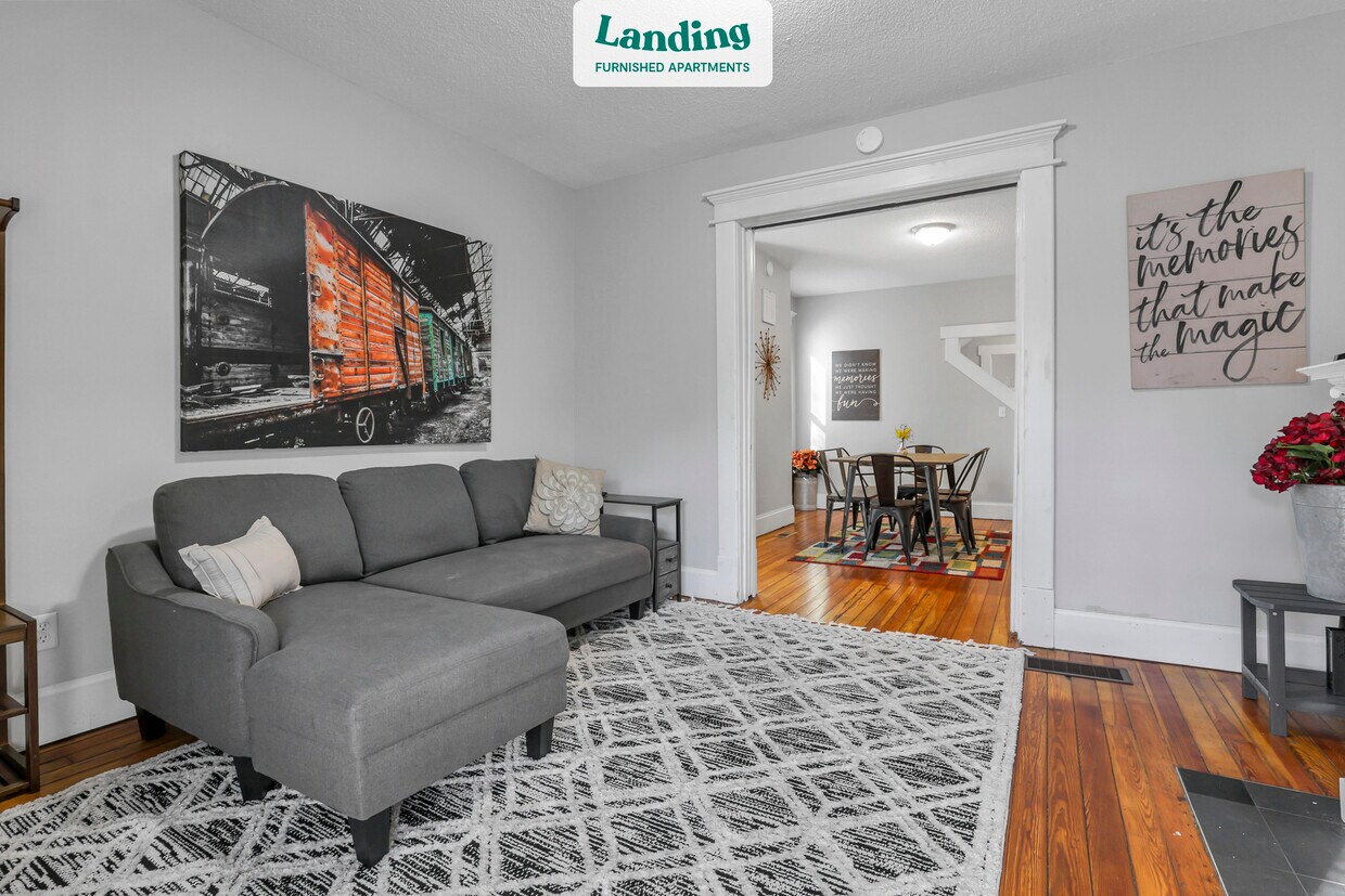 Foto principal - 500 W 3rd Ave