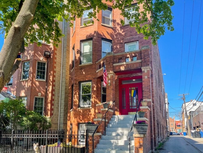 Building Photo - 2744 N Bosworth Ave