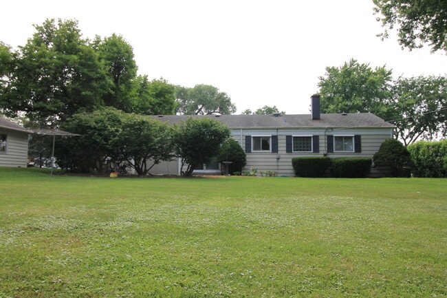 Building Photo - 5525 Virginia Ave