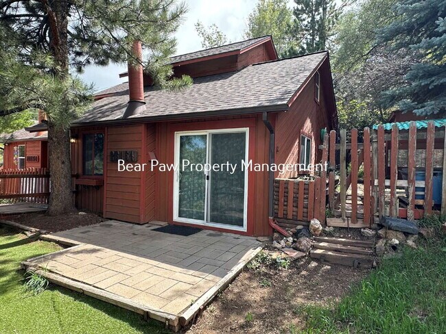 Building Photo - "Charming 2-Bedroom Duplex in Kittredge"
