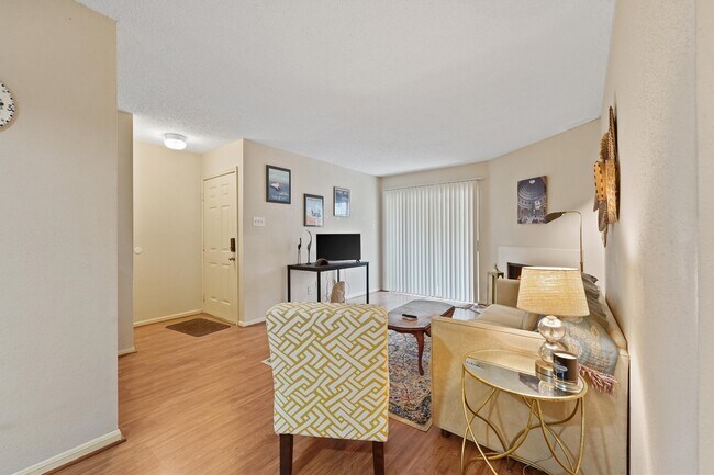 Building Photo - 2120 El Paseo St