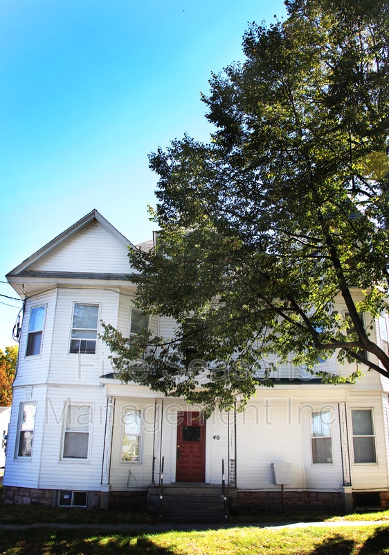Primary Photo - 40 Intervale Ave