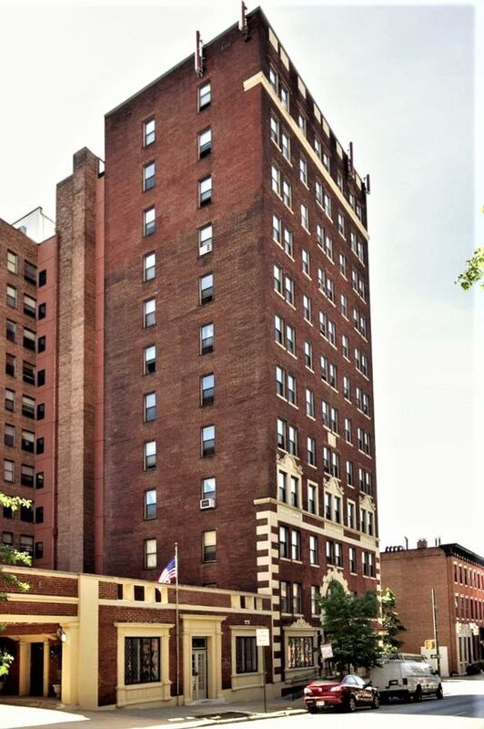 Primary Photo - 1001 St Paul St