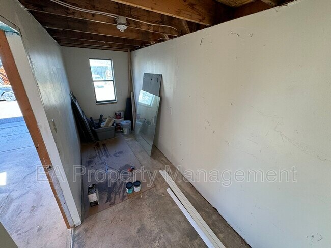 Foto del edificio - 7308 Turtledove Ln NE
