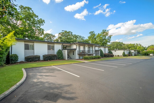 Building Photo - 1794 S Lumpkin St