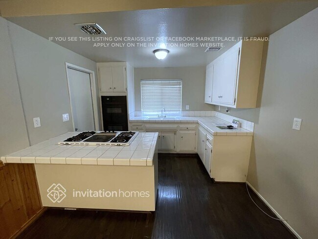 Foto del edificio - 2105 Lysander Ave