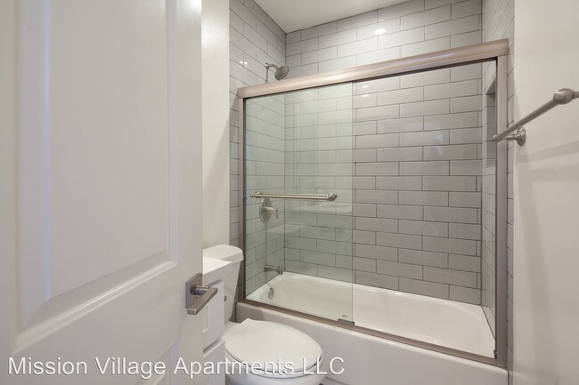 Building Photo - 2669 Mission Village Dr