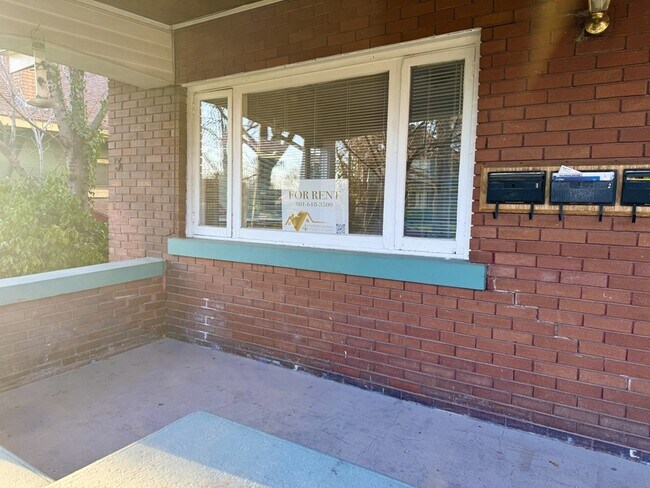 Photo - 925 Wilson Ave S Apartment