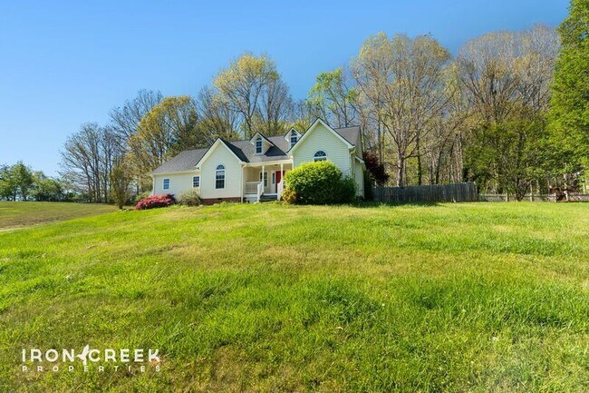 Foto del edificio - 49 Azalea Dr