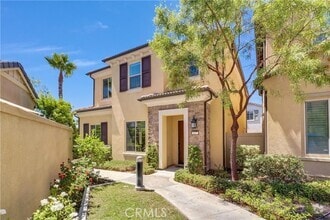 Building Photo - 137 Primrose Dr