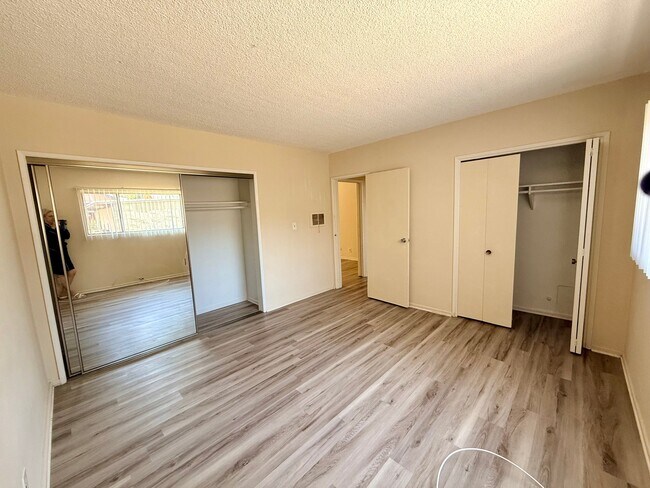 Foto del edificio - 1516 Rock Glen Ave