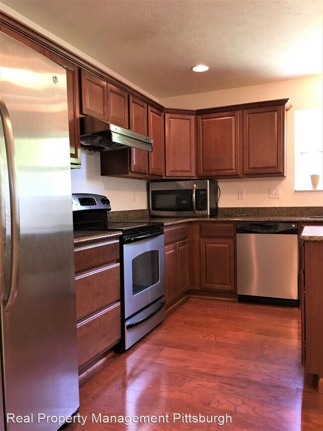 Foto del edificio - 4 br, 2.5 bath House - 133 Nottingham Dr