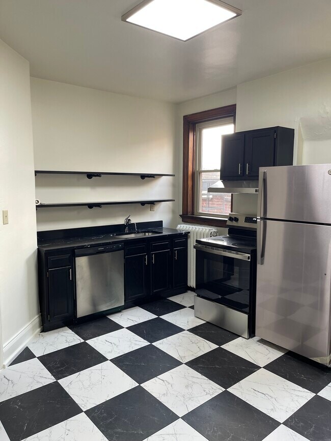 Foto del edificio - 3405 Monteith Ave