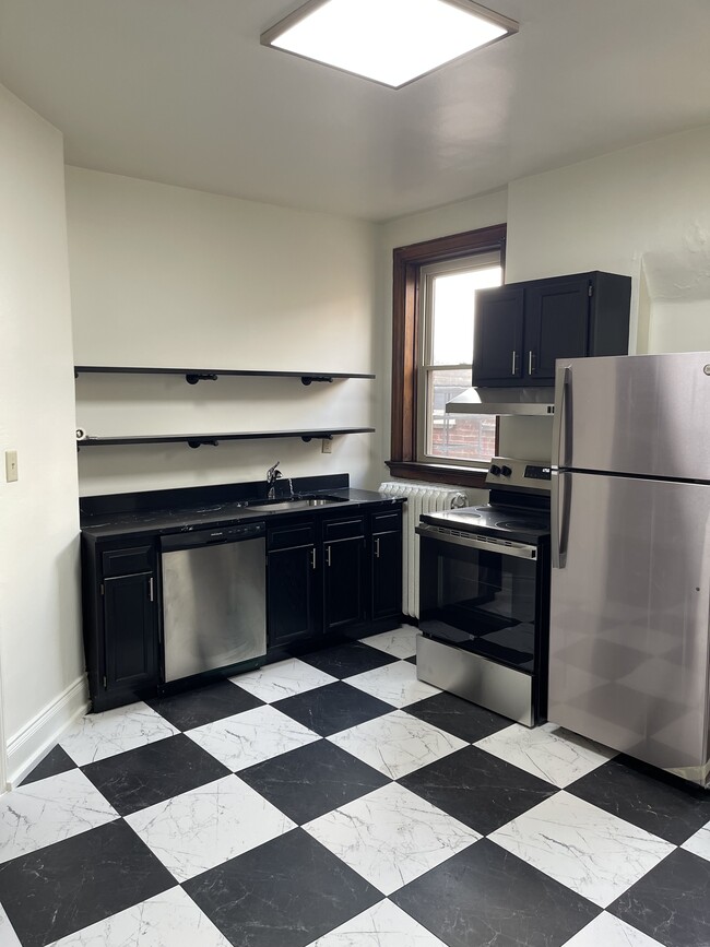 Building Photo - 3405 Monteith Ave