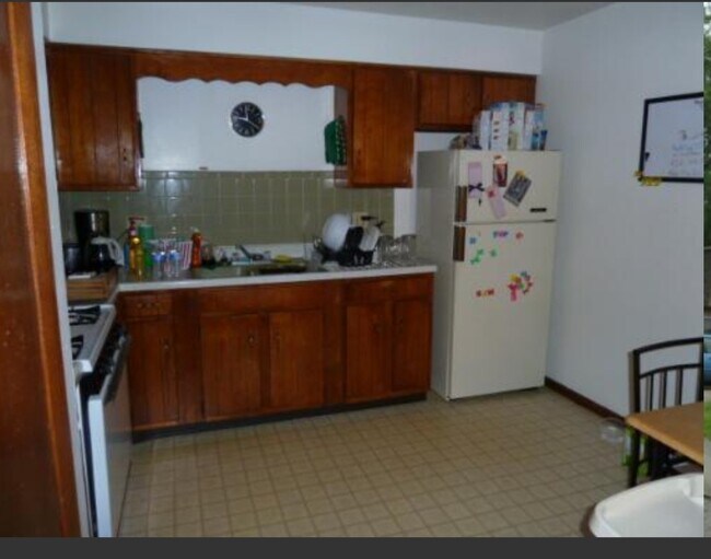 KITCHEN - 3029 Jacqueline Dr
