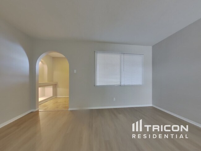 Foto del edificio - 15253 N 53rd Ave