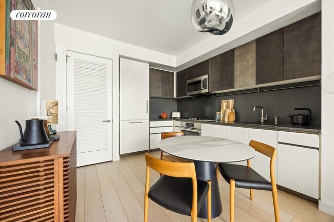 Foto del edificio - 11 Hoyt St