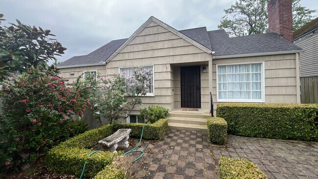 Foto del edificio - 4406 29th Ave W