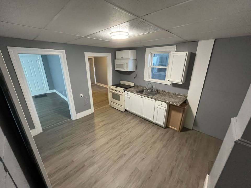 Kitchen - 6 Cherry St