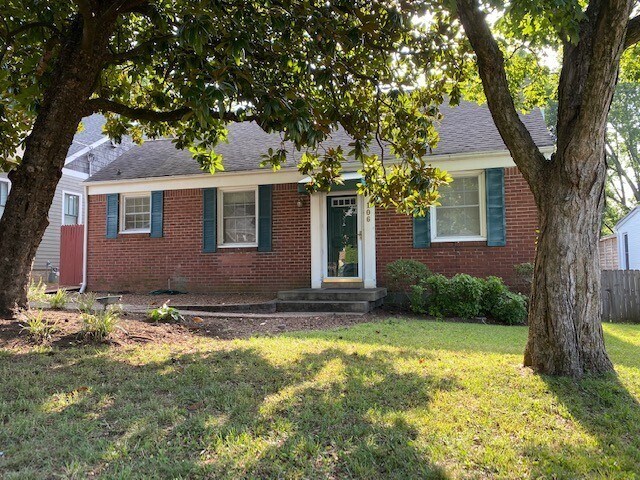 Primary Photo - 106 39th Ave N