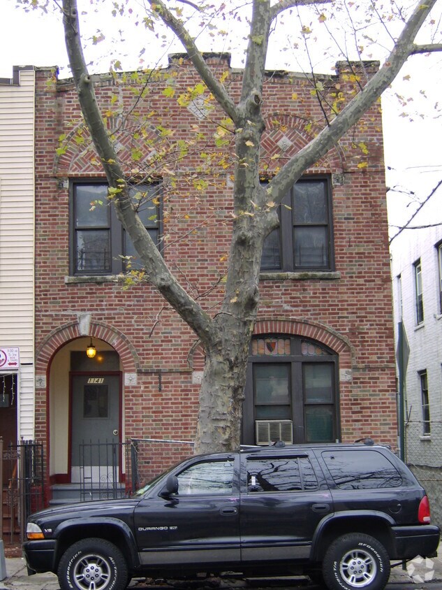Primary Photo 11/11/06 - 1141 Wheeler Ave