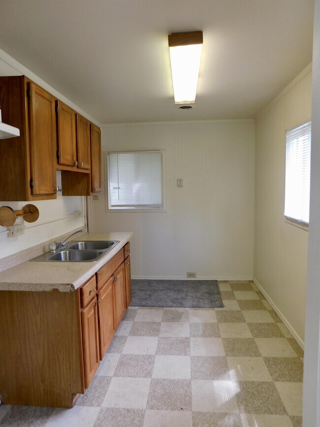 Foto del edificio - 6301 E 3rd Ave