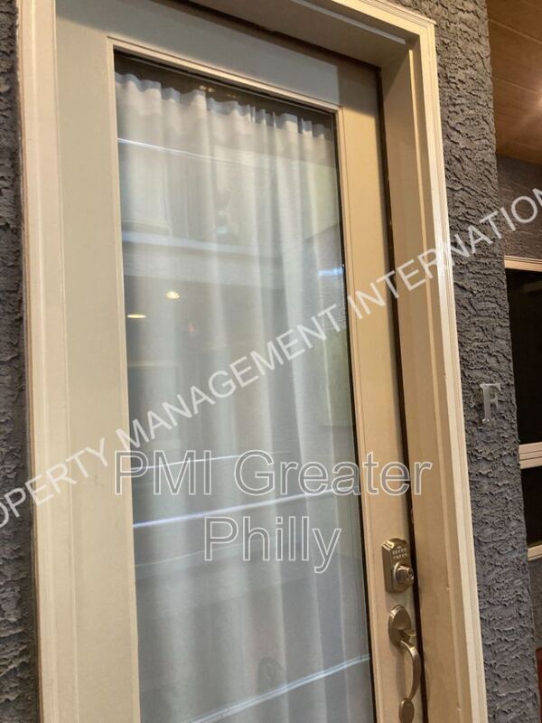 Foto del edificio - 1233 Bainbridge St