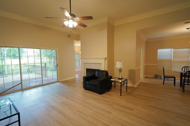 Building Photo - 5370 Appledore Ln