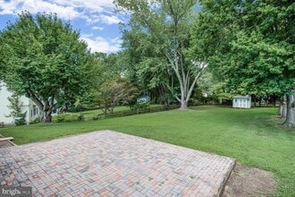 Building Photo - 11733 Ambleside Dr