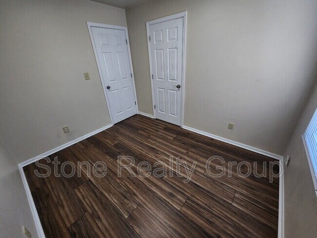 Foto del edificio - 625 S Austin St