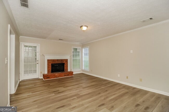 Building Photo - 435 Standing Rock Dr