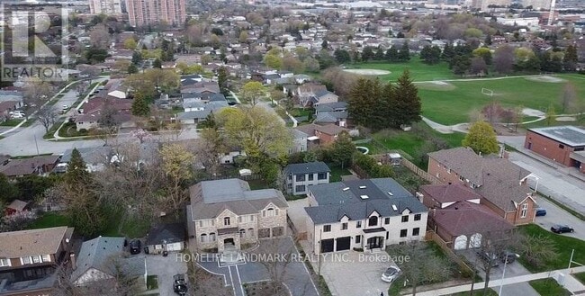 Photo du bâtiment - 1993 Brimley Rd