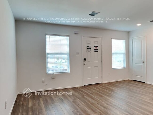 Building Photo - 2928 Greenhorn Ave