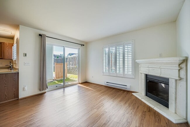 Building Photo - 3bd/1.5ba Snoqualmie Condo