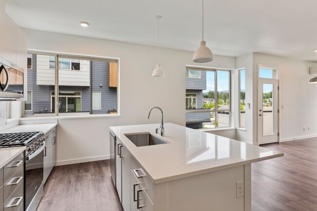 Foto del edificio - 32742 Hemlock Ave SE