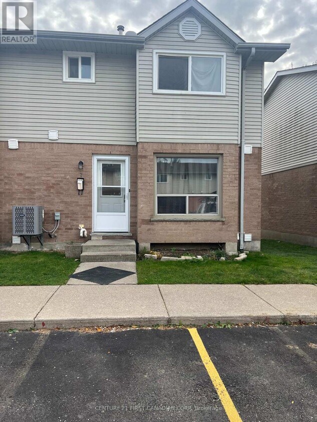 Photo du bâtiment - 7- UPPER - 595 THIRD STREET