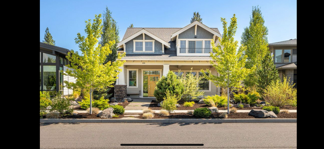 Building Photo - 1496 NW Discovery Park Dr