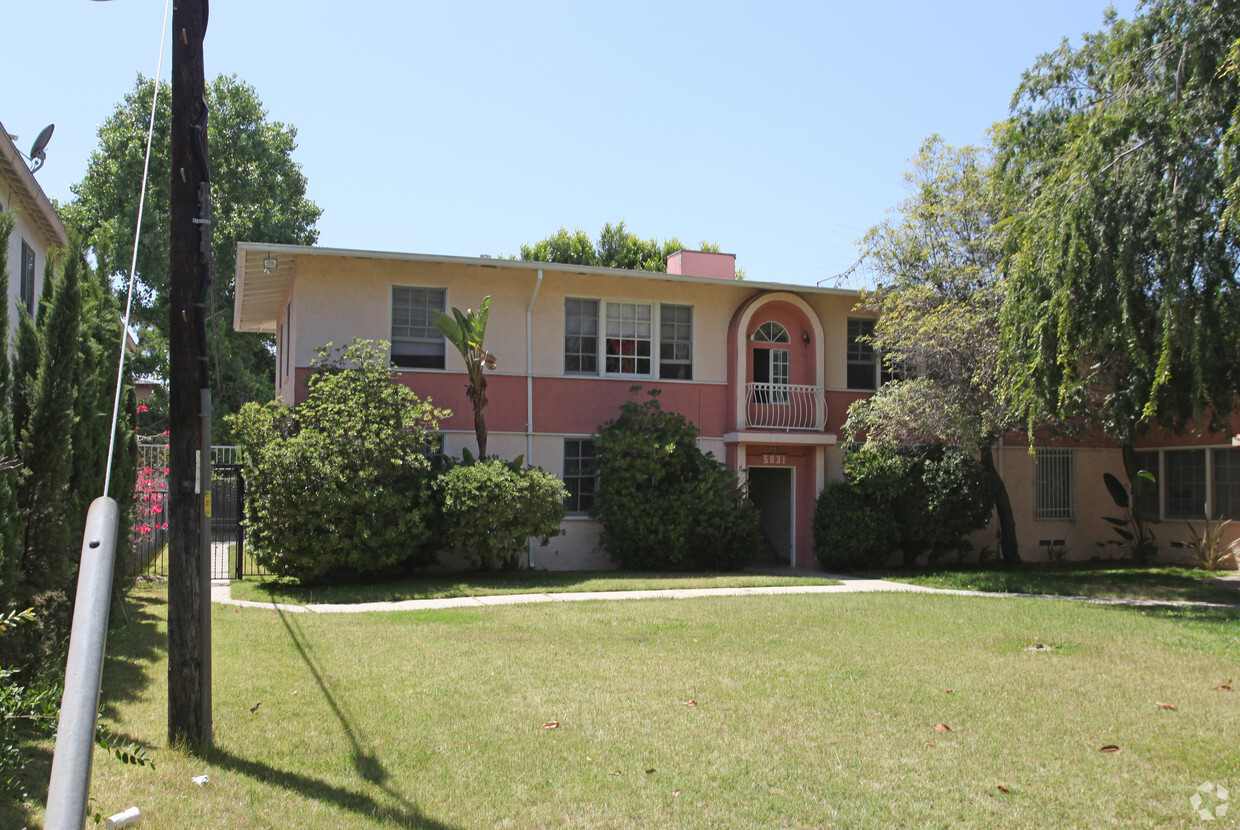 Building Photo - Willow Crest Apartments