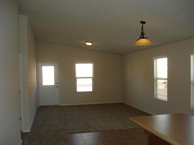 Foto del edificio - 3196 Prairie Ridge St SW