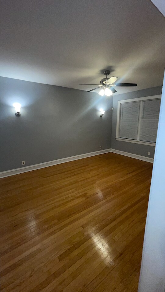 Foto del edificio - 2540 E 78th St