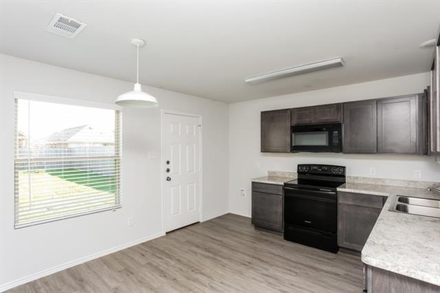 Foto del edificio - 1413 Timothy St