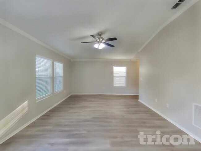 Foto del edificio - 11931 Alexandra Dr