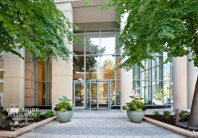 Foto del edificio - 345 N Lasalle St