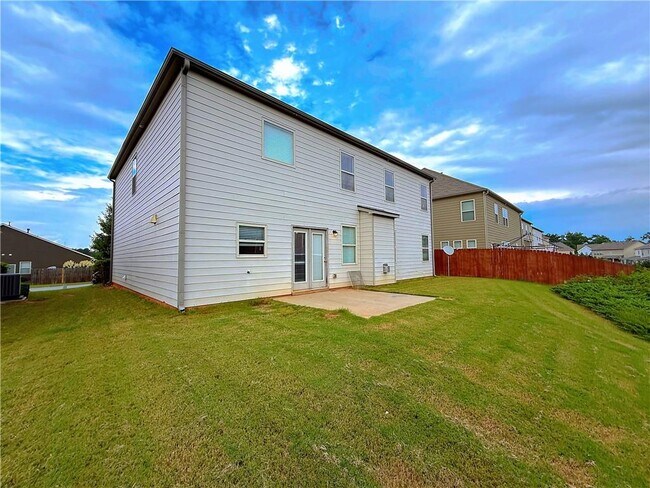 Foto del edificio - 3520 Golden Gate Ln