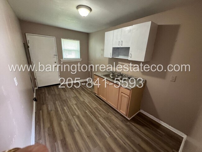 Foto del edificio - 821 Overton Ave