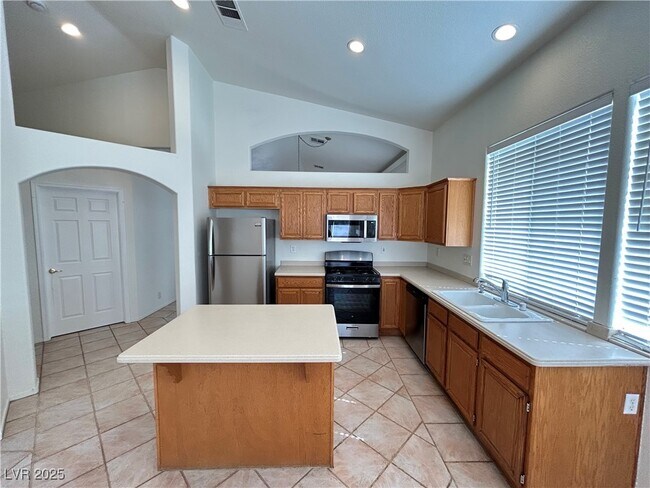 Foto del edificio - 9757 Derbyhill Cir